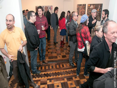 Galeria de arte recebeu grande número de pessoas em semana festiva