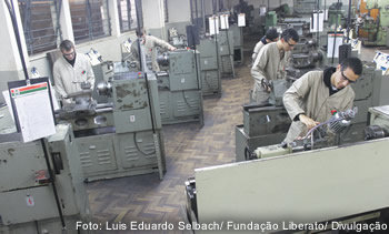 Escolas técnicas privadas como a Fundação Liberato poderão participar do Pronatec, oferecendo vagas do Fies Técnico