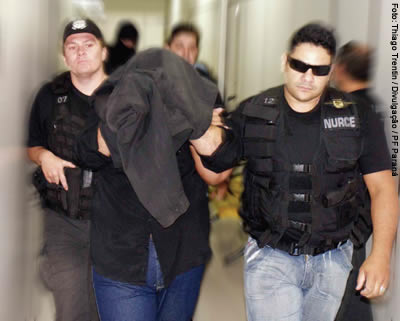 Prisão de César Arrieta em 2007 pela Polícia Federal, em Curitiba
