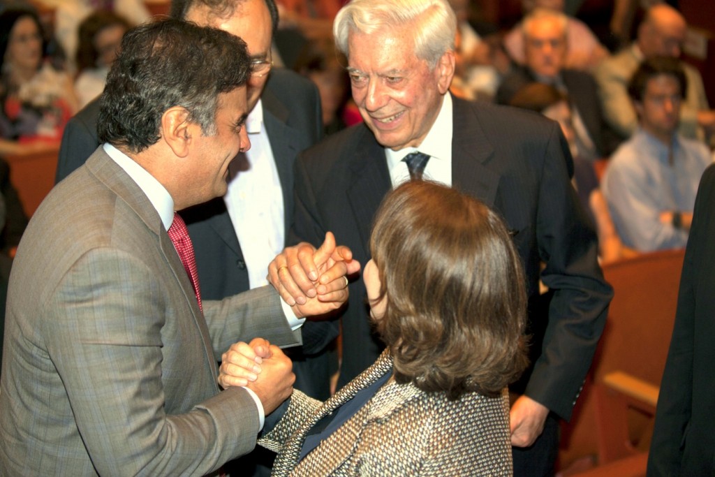 Mario Vargas Llosa poderia requerer adicional de insalubridade a cada visita ao Brasil para palestras