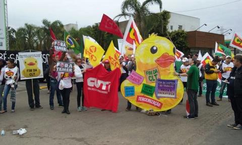 Centrais sindicais fazem ato por emprego e garantia de direitos