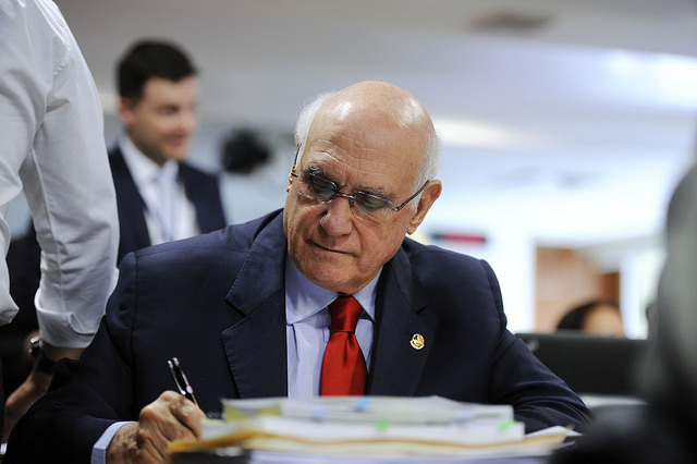 O senador gaúcho Lazier Martins (PSD), aliado de Temer, que vota contra os trabalhadores