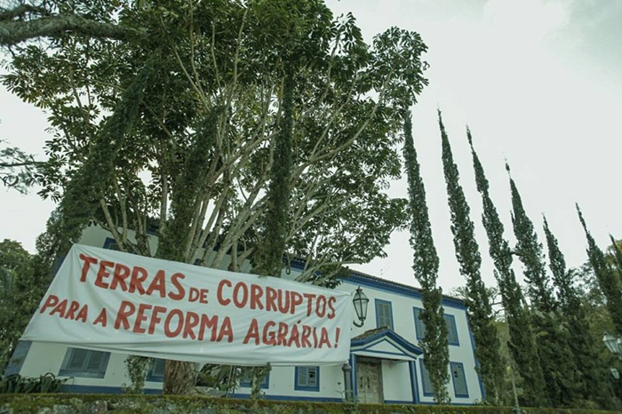 Integrantes do MST ocuparam fazenda do ex-presidente da CBF, Ricardo Teixeira, entre outras propriedades relacionadas a processos de corrupção