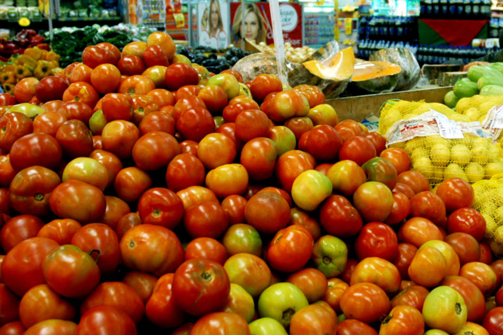 O preço do tomate é elo com a realidade que o Palácio do Jaburu insiste em ignorar