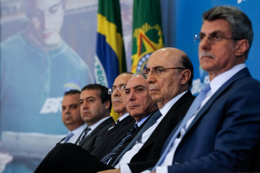 Rogério Marinho, Ronaldo Nogueira, Eliseu Padilha, Michel temer, Henrique Meirelles, e Romero Jucá