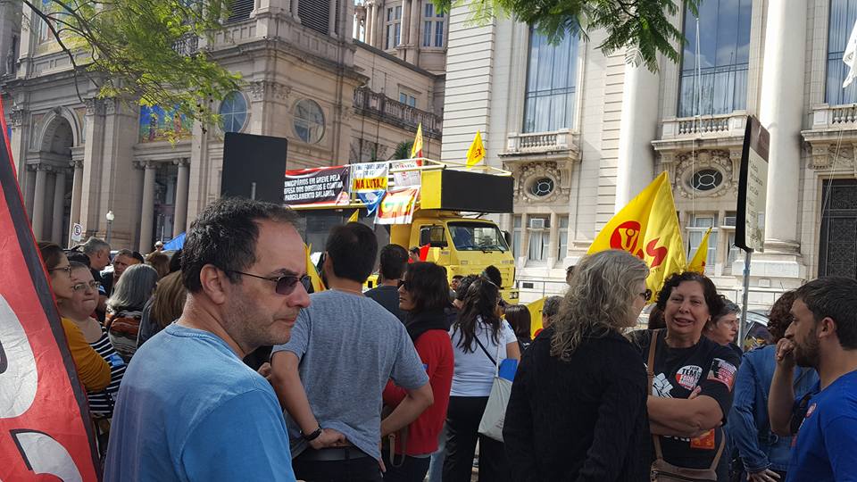 Manifestação dos professore diante do Palácio Piratini no último dia 7 de novembro
