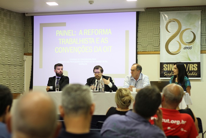 Painel "A Reforma Trabalhista e as Convenções da OIT", foi realizado dia 15, no Espaço de Eventos do Sinpro/RS