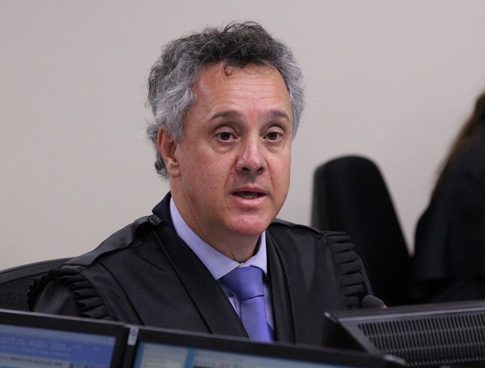 Após mais de três horas, relator João Pedro Gebran Neto manteve decisão de seu colega de primeira instância e ainda pediu aumento da pena