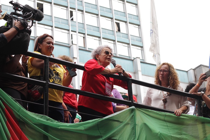 A socióloga e ex-ministra da Secretaria de Políticas para as Mulheres, Eleonora Menicucci lembrou que “coube às mulheres a defesa incessante da democracia e de dizer não ao golpe no Brasil”