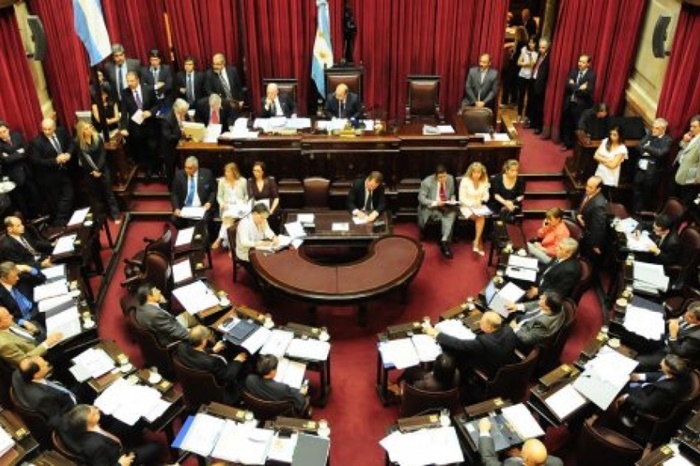 Sessão no Senado argentino durou quase 17 horas