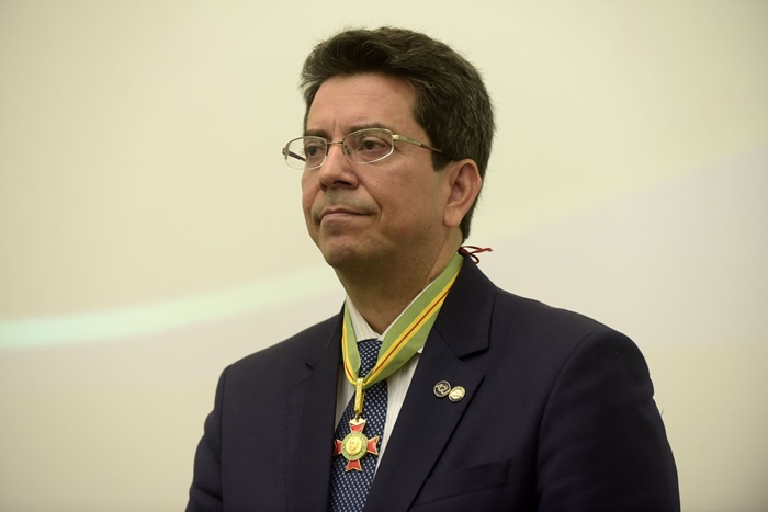 Ricardo Leite recebeu a medalha Ordem do Trabalho, no Ministério do Trabalho, na véspera da operação da PF