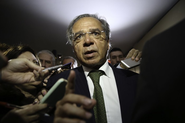Ministro da Economia, Paulo Guedes, desmentiu em nota que decreto possa forçar rombo na Previdência
