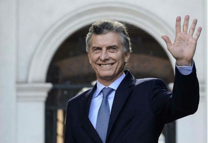 O liberal Macri atribui a disparada do dólar ao crescimento da ex-presidente nas pesquisas