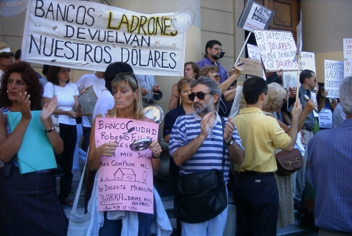 A classe média argentina que votou em Macri agora frequenta os bandeijões