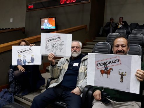 Os artistas Edgar Vasques e Vecente participaram dos protestos no plenário da Câmara após a censura que foi derrubada nesta quinta-feira pelo judiciário