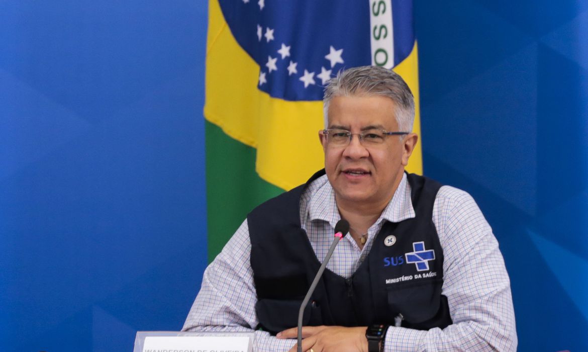 O secretário de Vigilância em Saúde, Wanderson Kleber de Oliveira, durante a coletiva de imprensa sobre à infecção pelo novo coronavírus