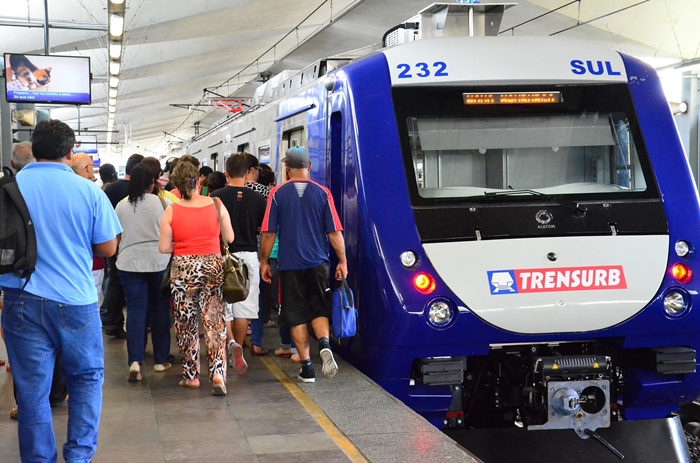 O transporte de passageiros da Trensurb e da CBTU, é outro setor estratégico que o governo pretende entregar à iniciativa privada. A estatal do RS (foto) transportou 48 milhões de passageiros em 2019 