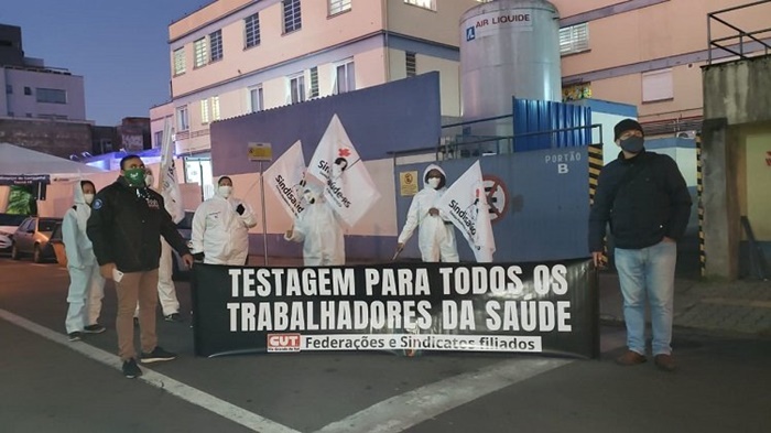 Em defesa da vida: ato simbólico pela CUT-RS e Sindisaúde-RS, no início da manhã em frente ao Hospital Dom João Becker, em Gravataí