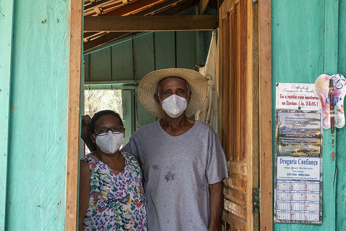 Creusa e Armindo, moradores da comunidade Piúva, em Barão Melgaço (MT), tiveram suas terras queimadas em um dos incêndios que se espalhou pelo Pantanal