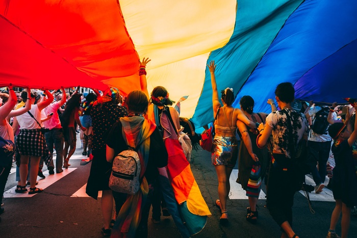 Pauta principal da população LGBTI negra no Brasil não é o casamento, o direito à adoção de filhos. “É sobretudo o direito à sobrevivência