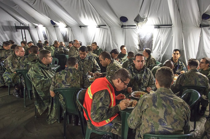Ministério da Defesa, que inclui as Forças Armadas concentra maior gasto com alimentos e vinhos