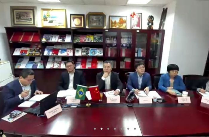 Conferência virtual da CUT com dirigentes da ACFTU, que irá intermediar negociações com o governo chinês