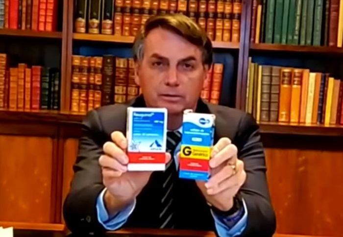 Bolsonaro sugere medicamentos sem eficácia comprovada contra covid-19 em live de março de 2020