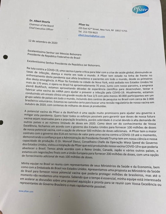 Carta da Pfizer foi enviada a Bolsonaro, Mourão e ministros, que silenciaram sobre oferta de prioridade ao país para compra das vacinas
