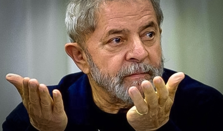 A 13ª Vara Federal de Curitiba foi considerada incompetente para julgar o ex-presidente Luiz Inácio Lula da Silva, e o próprio juiz Sergio Moro foi colocado em suspeição