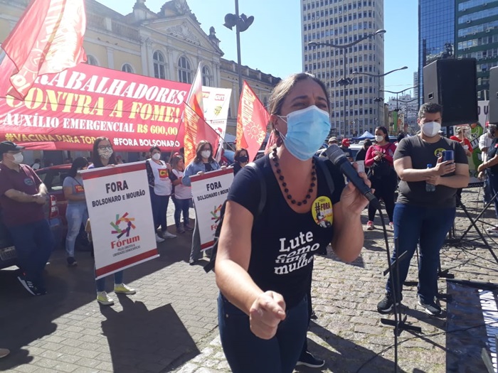 Fernanda Melchiona: "negociata na ALRS abriu caminho para as privatizações"