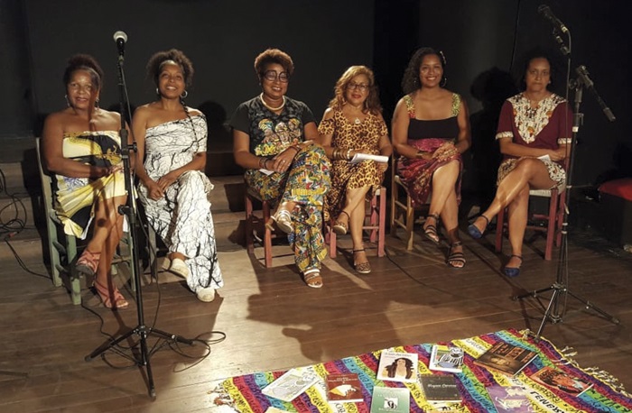 Textos, poemas e reflexões de seis autoras gaúchas negras estão reunidos no livro Travessias de Amanaã 