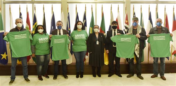 Frente Paramentar em Defesa das 30 horas e do Piso Salarial da Enfermagem, proposição do deputado Valdeci Oliveira