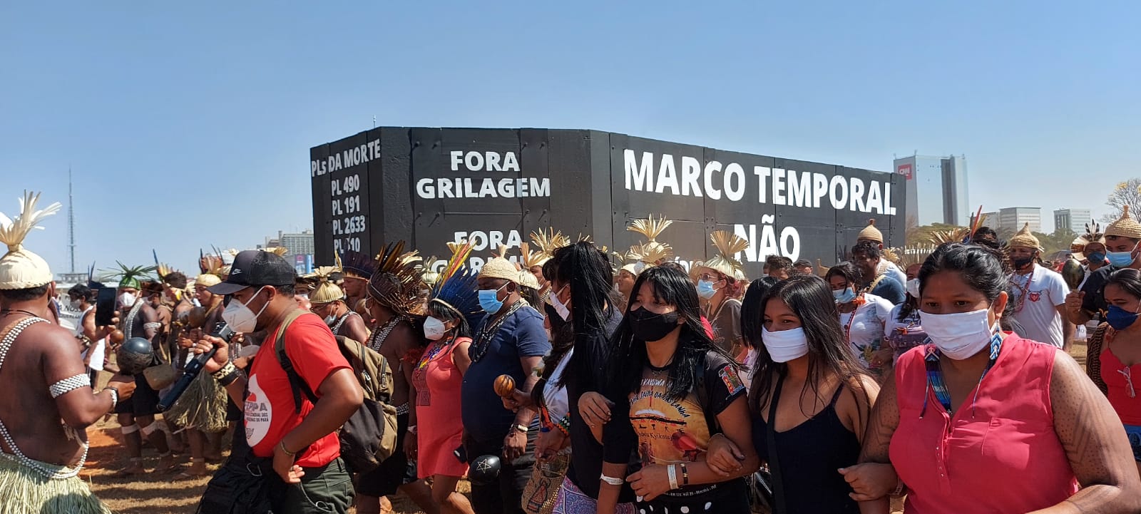 O sentido da luta dos povos indígenas pela terra Brasil