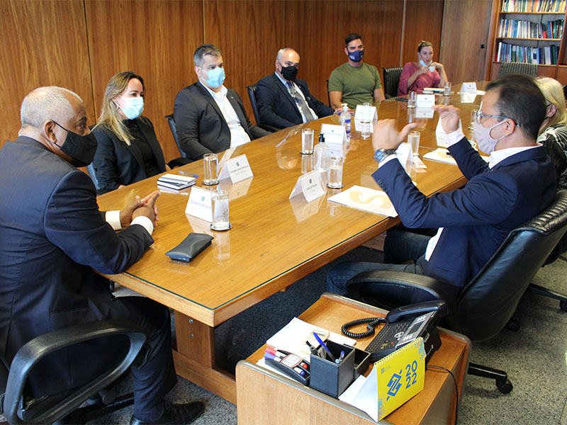 Reunião dos representantes do Sinait com o secretário Executivo Adjunto do MTP, Ricardo Moreira, que representou o ministro, Onyx Lorenzoni