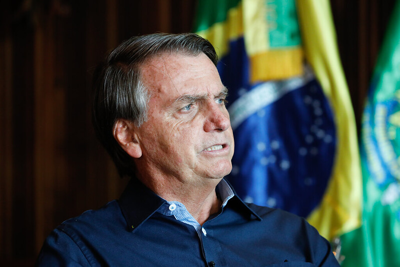 Sonegar informações se tornou uma forma de mobilizar a base de negacionistas que ainda apoiam o Presidente Jair Bolsonaro