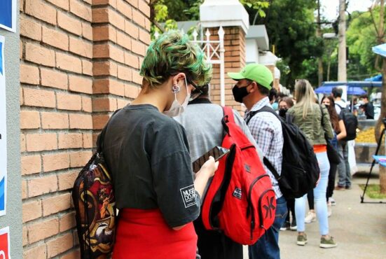 Crise levou 3,5 milhões jovens a abandonar ensino superior em 2021 | Foto: Rovena Rosa/Agência Brasil