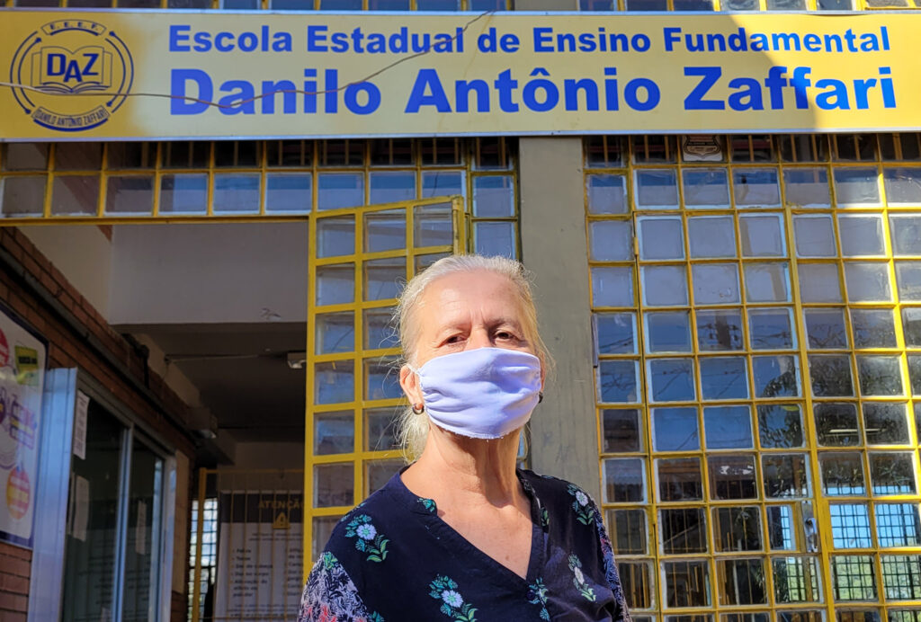 Jaqueline da Silva Segato, diretora da Escola Estadual de Ensino Fundamental Danilo Antônio Zaffari , da Vila Farrapos