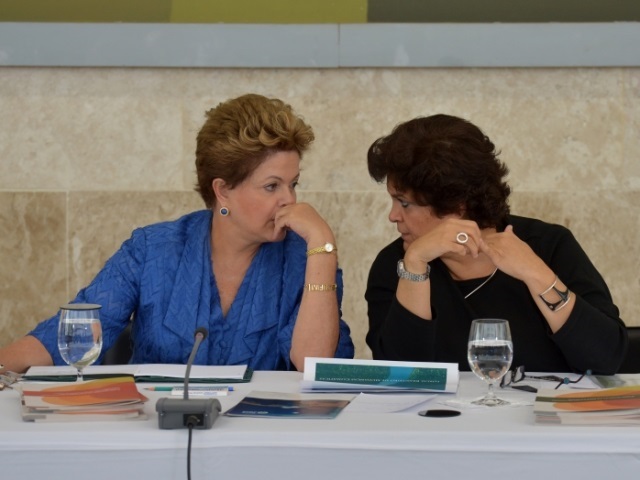 Presidente Dilma e a então ministra do Meio Ambiente, Izabella Teixeira
