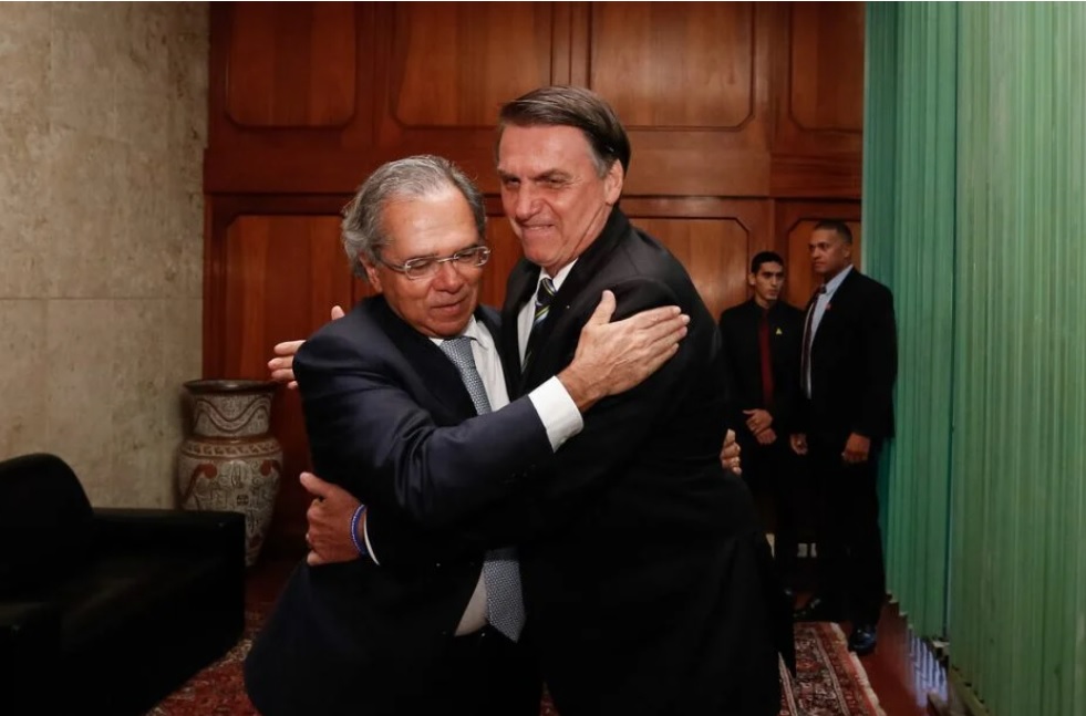 Desde o Real, Bolsonaro será primeiro a terminar mandato com mínimo inferior a quando entrou