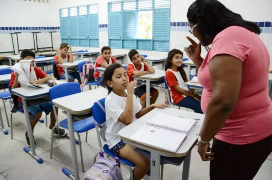 Pesquisa avaliará trabalho extraclasse dos professores | Foto: Gilberto Firmino/ Agência Senado