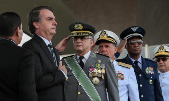 O que o Brasil pode aprender com países latinos que enquadraram seus militares | Foto: Marcos Corrêa/PR
