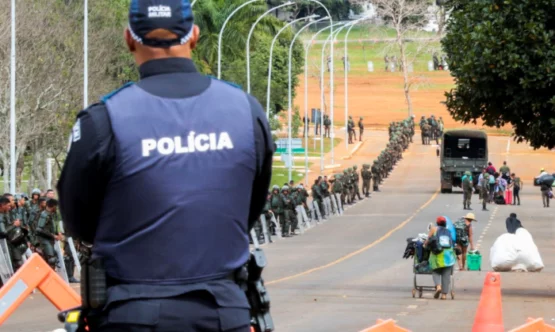 1.200 presos e desmonte de acampamento com ajuda do Exército | Foto: Marcello Casal Jr/Agência Brasil