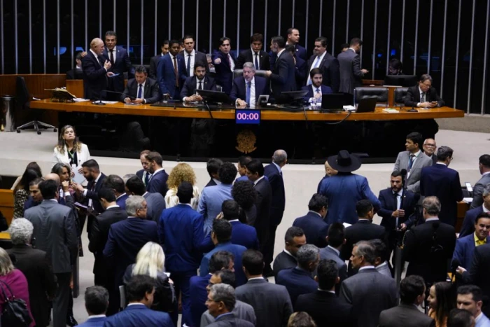 A boiada segue passando sob as barbas do governo Lula