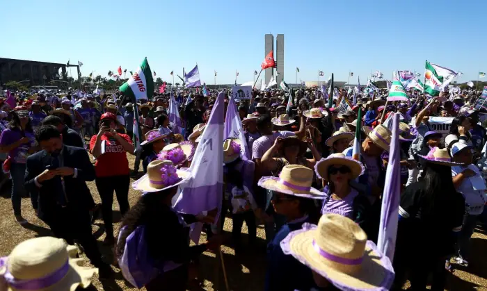 Marcha das Margaridas espera reunir mais de 100 mil mulheres em Brasília
